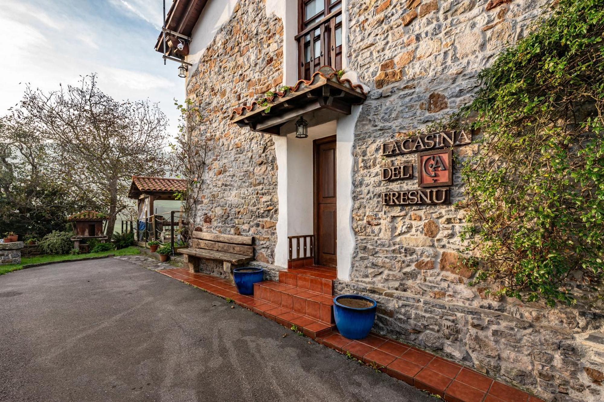 Country house La Casina Del Fresnu Onon